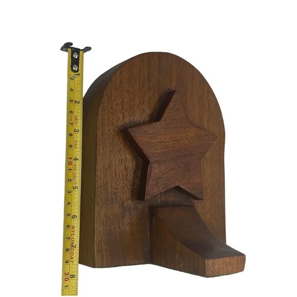 Mid 20th Century Rustic Handcrafted Mahogany Bookends With Star Motif - A Pair - Picture 11 of 13